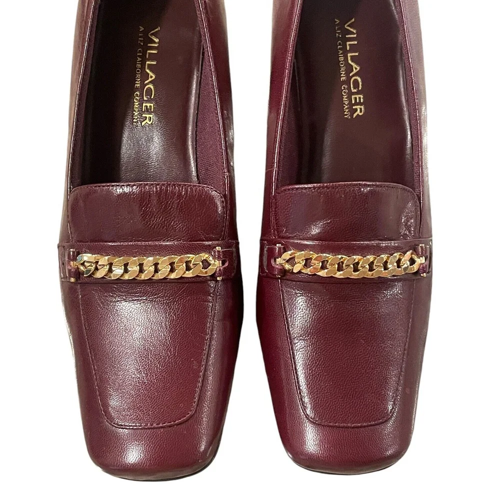 Villager Womens 7M Pumps Leather Stacked Chunky Heel Chain Detail Vtg Claiborne